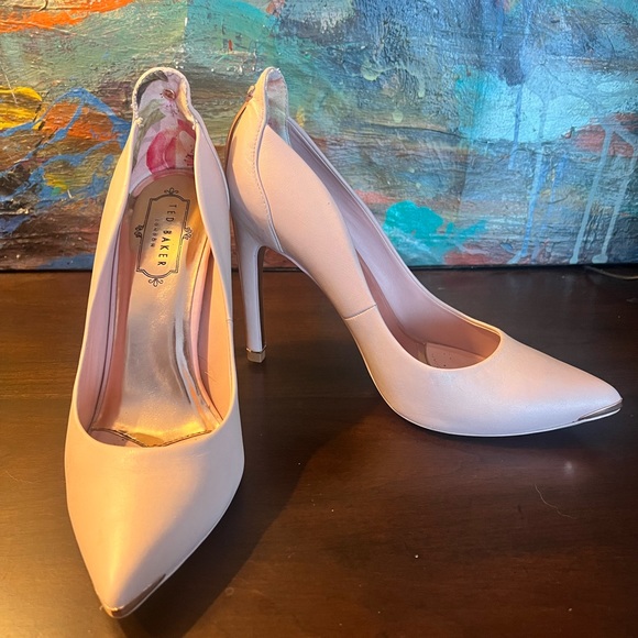 TED BAKER size 38 Pink Pumps - Picture 3 of 5